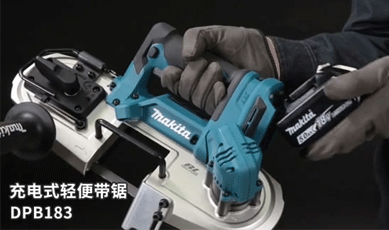 新增視頻-充電式輕便帶鋸DPB183